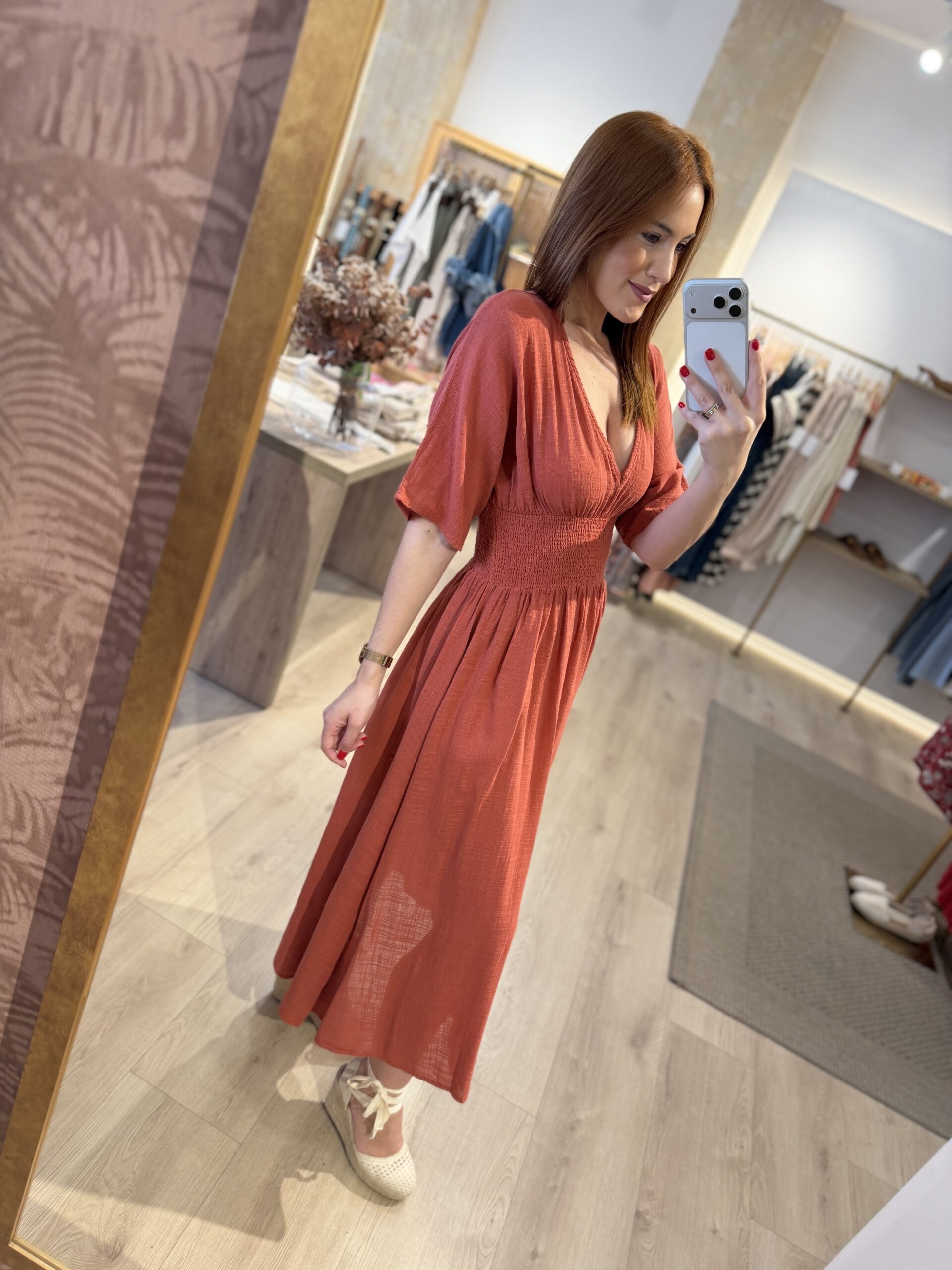Vestido Alice coral.