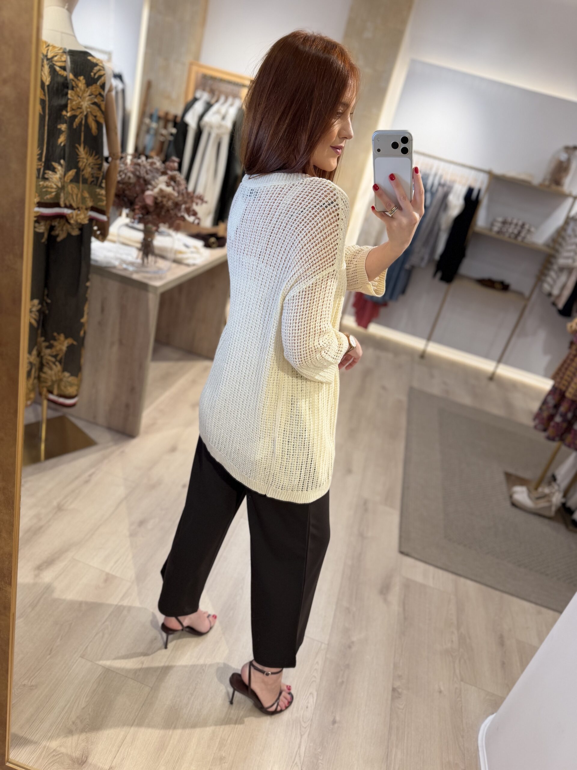 Cardigan calado,