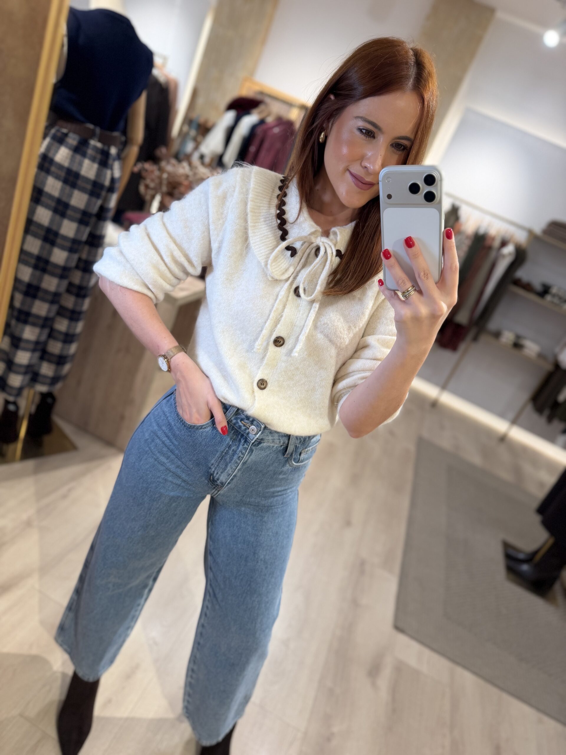 Cardigan cuello bebé