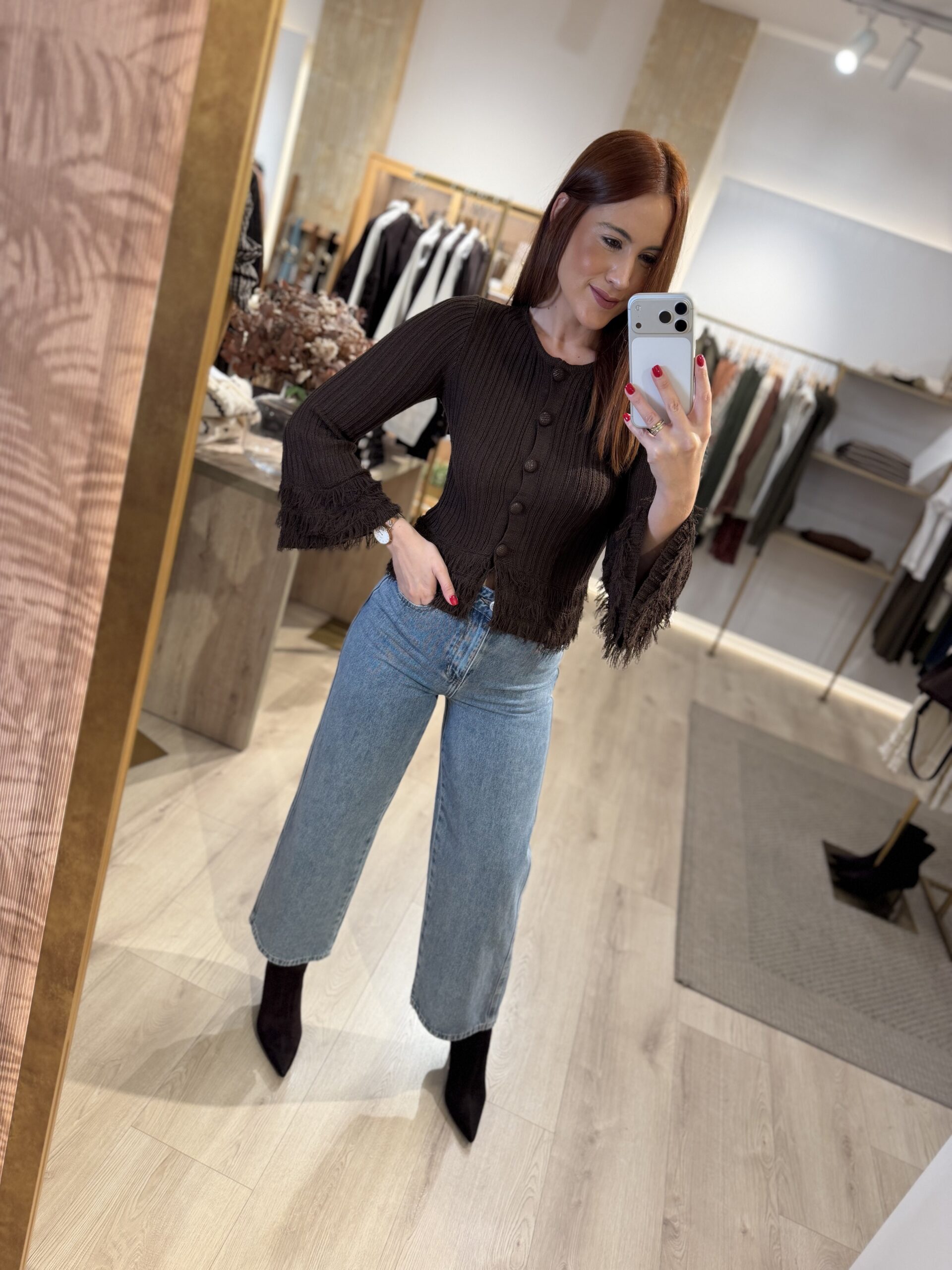 Cardigan marrón flecos
