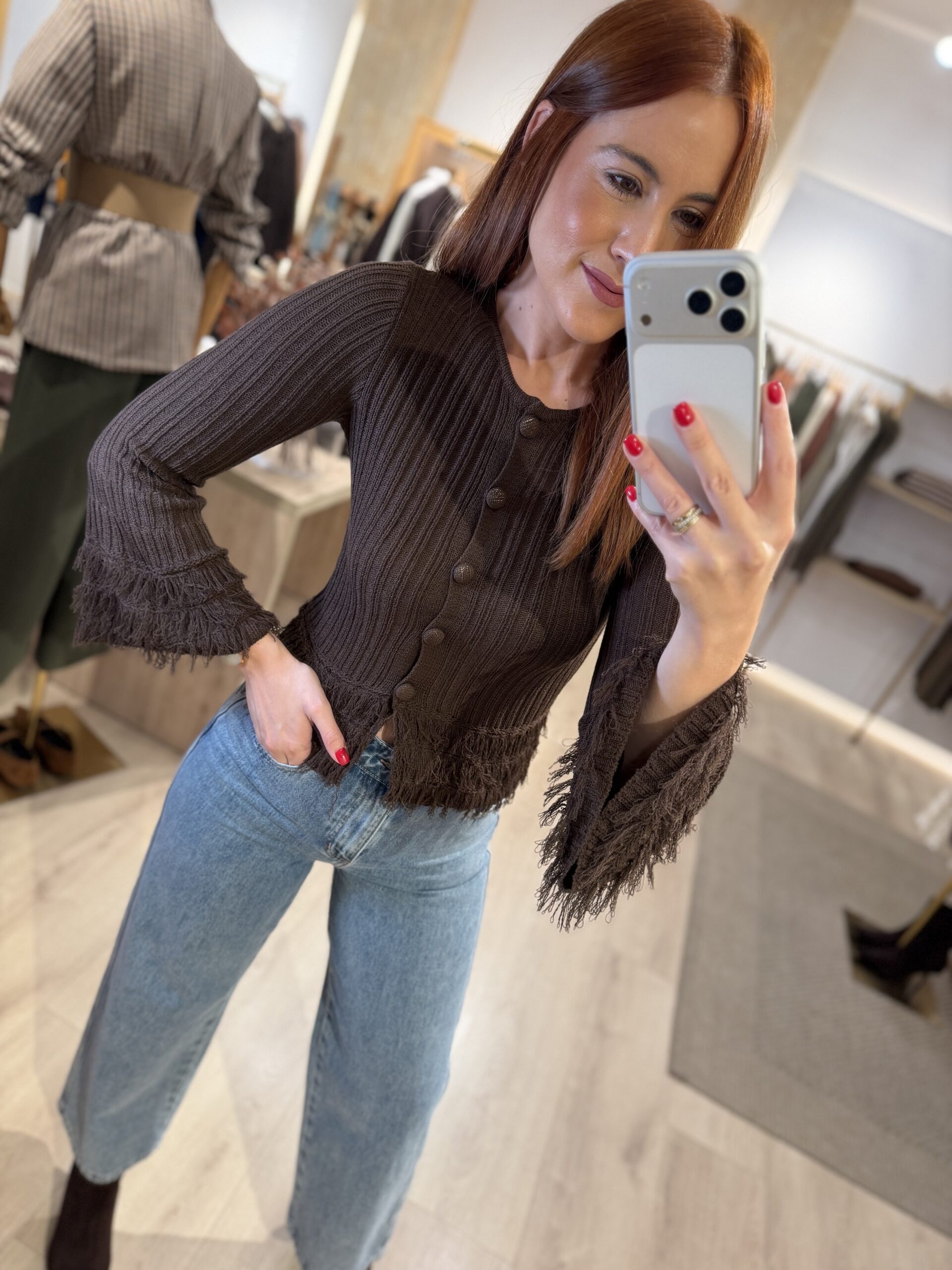 Cardigan marrón flecos zoom