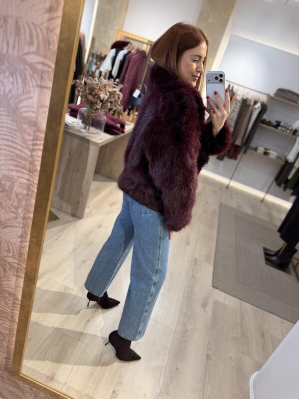 Chaquetón reversible burdeos pelo.