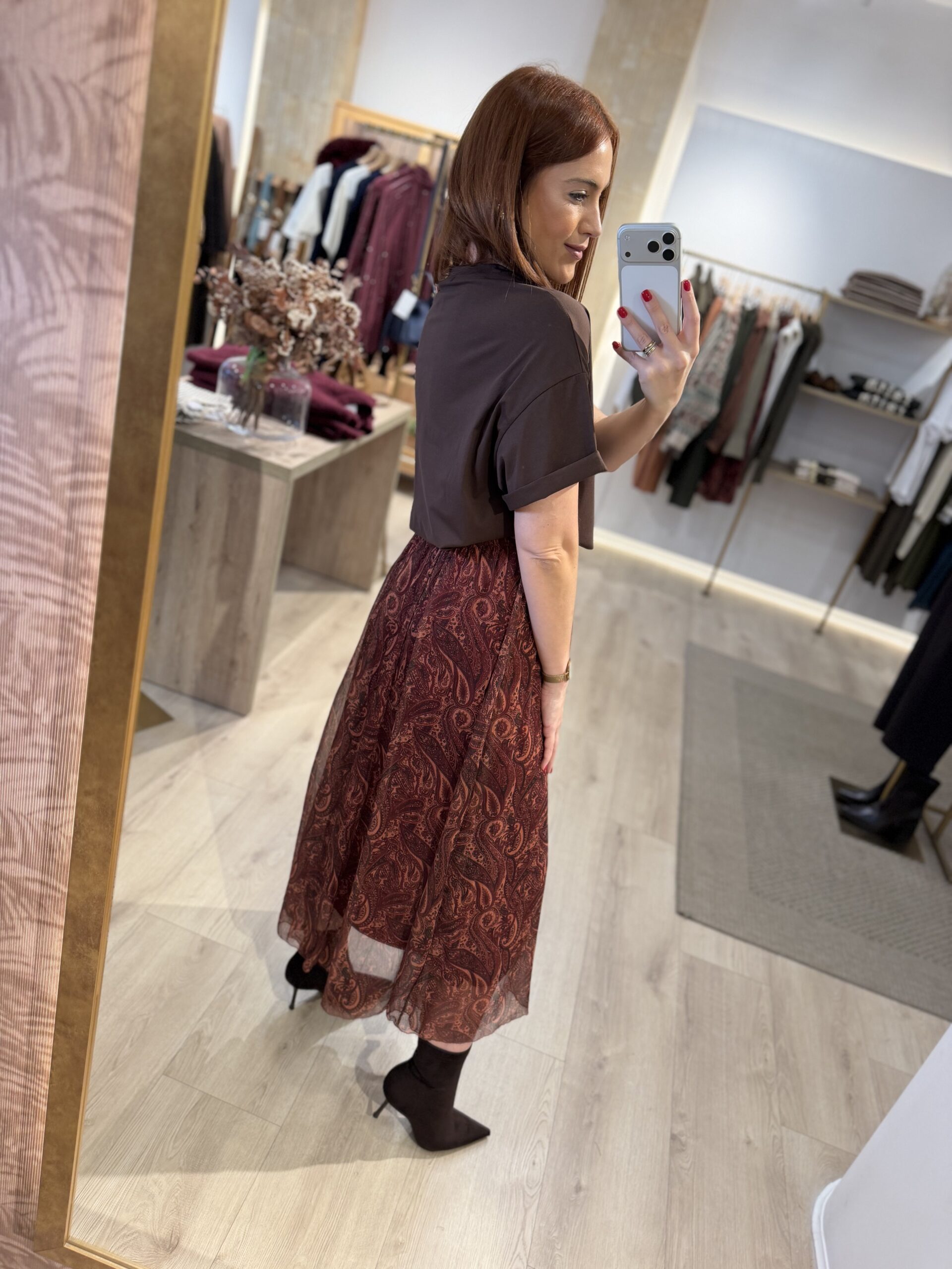 Falda midi estampada terracota1